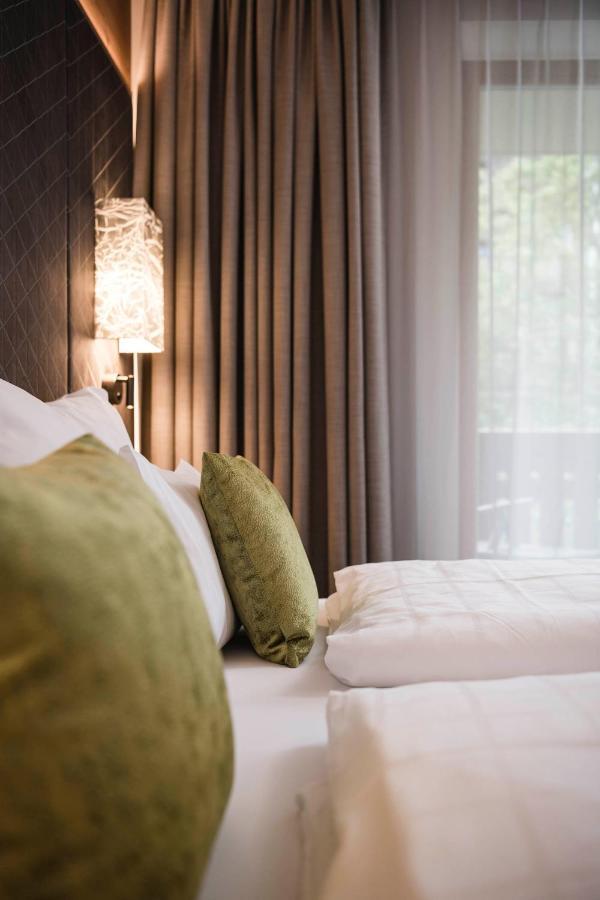 Hotel Waldhof Perca Dış mekan fotoğraf