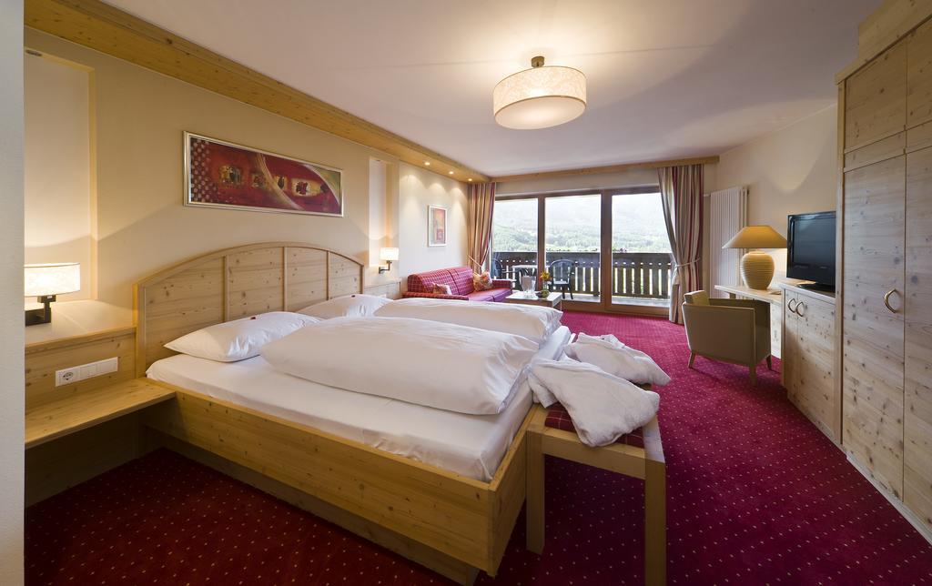 Hotel Waldhof Perca Dış mekan fotoğraf